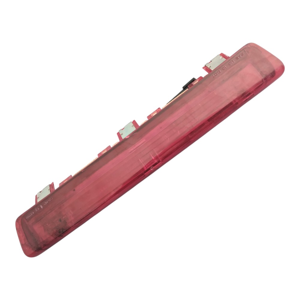Luz Breke Light Traseira Gm Onix 2013 Á 2019.