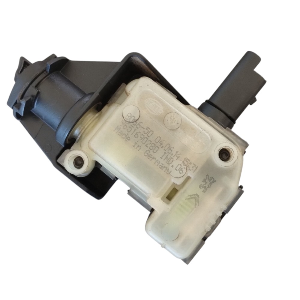 Motor Trava Elétrica Tanque Citroen C4 Lounge 2014 À 2018. 1