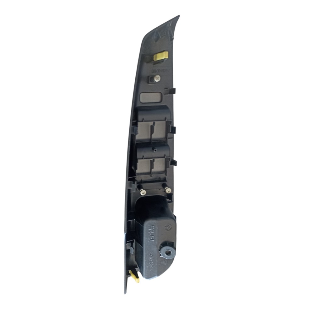 Moldura Comando Porta Dianteira Esquerda Toyota Etios 16/21. 4