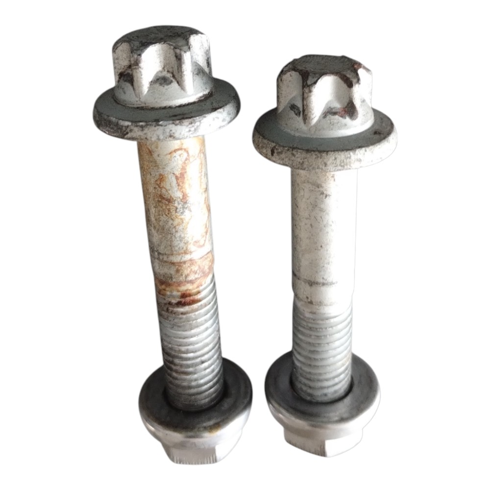 Parafusos De Fixação Bivo Balança Toyota Corolla 2.0 10/14. 2