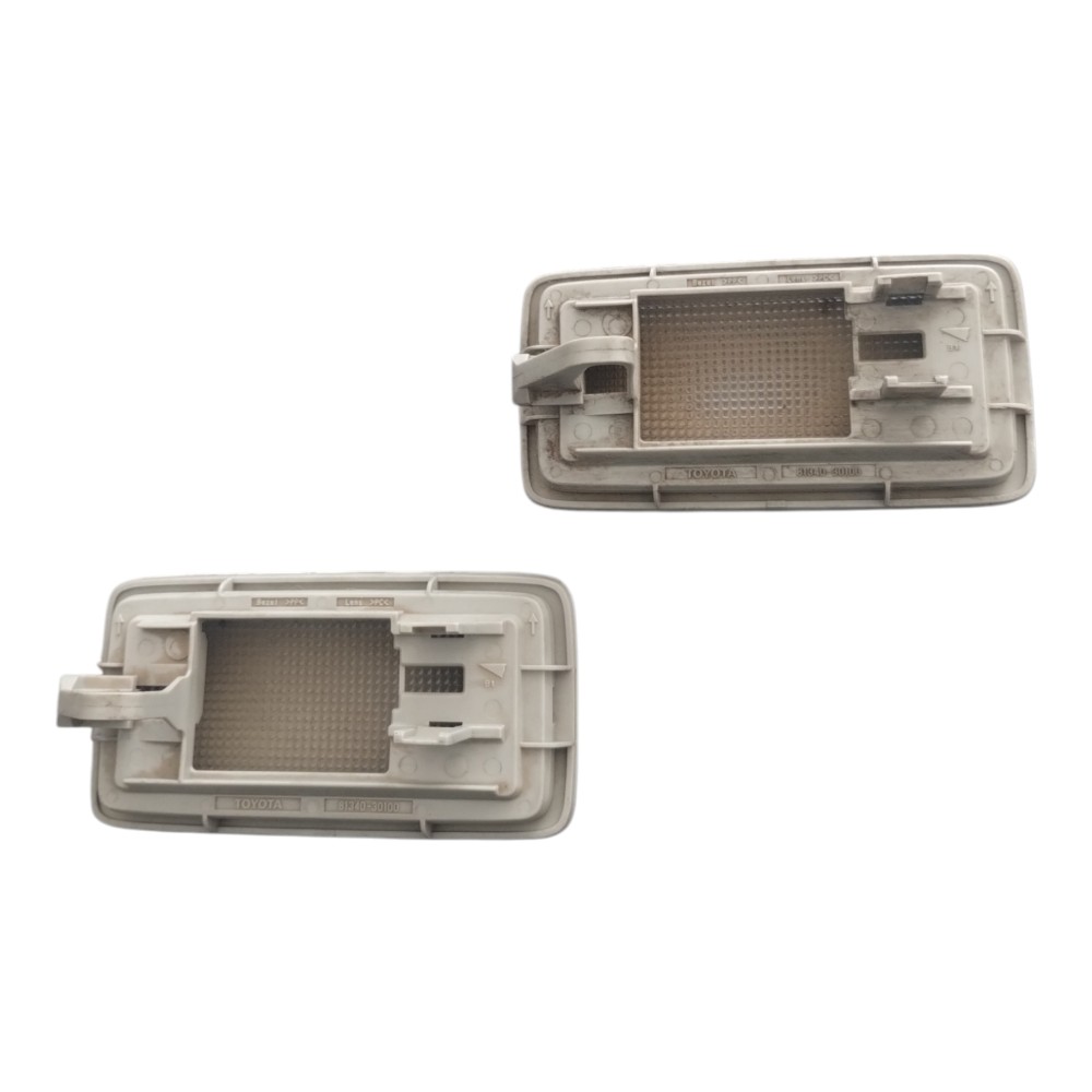 Luz teto cortesia quebra sol toyota corolla 2010 a 2014. 2