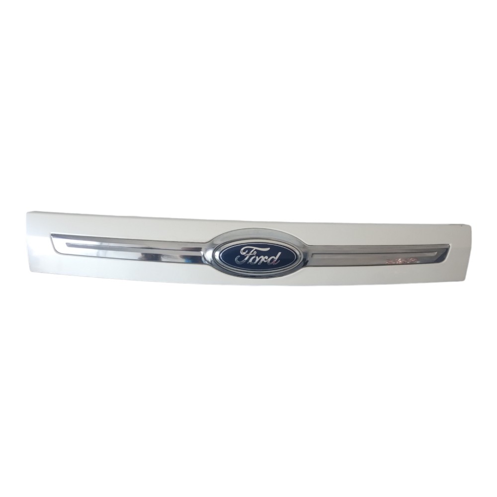 Aplique Friso Tampa Da Mala C Câmera De Re Ford Edge 3.5 V6. Branco