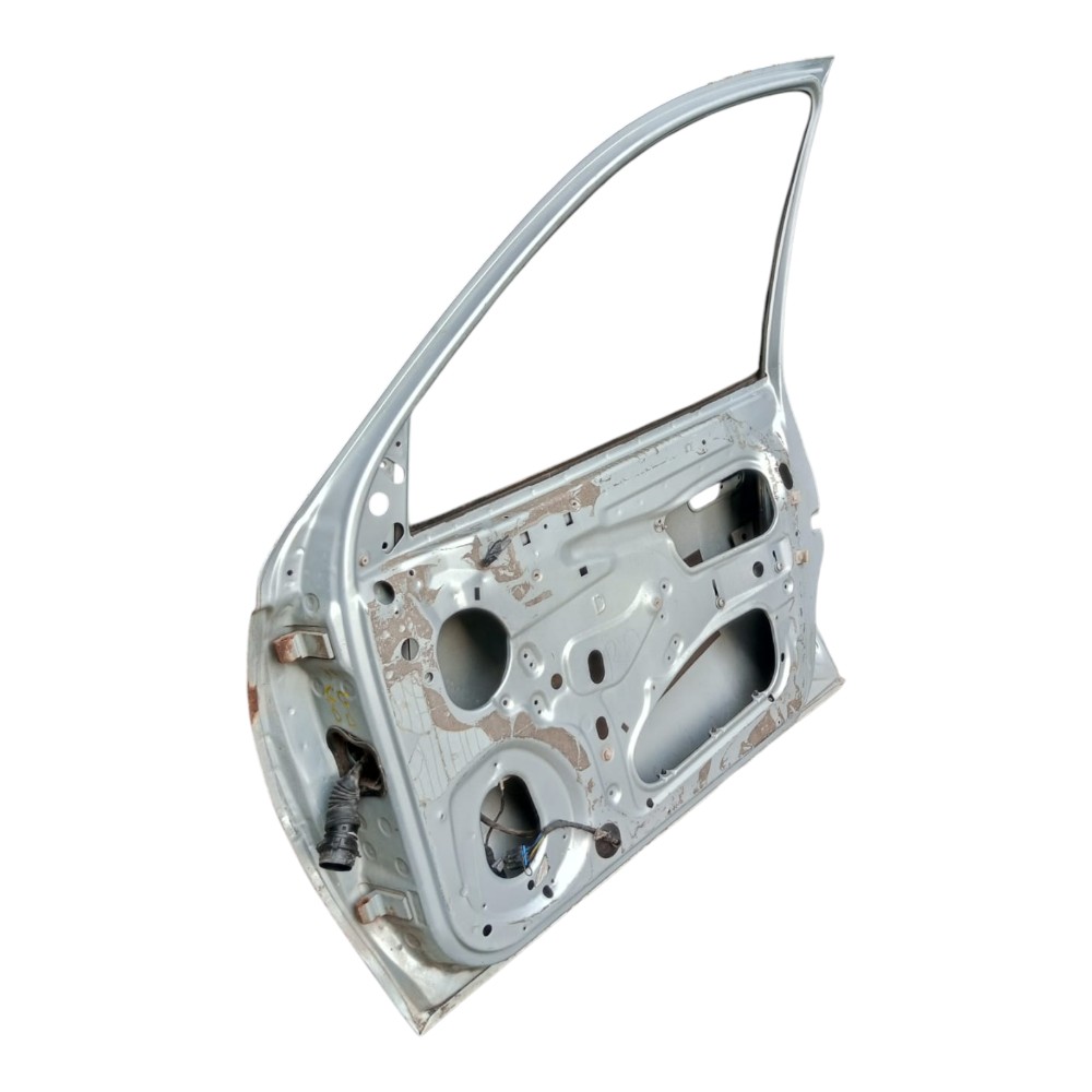 Porta Dianteira Direita Gm Corsa Classic 2003 Á 2010. Dianteira Direita Prata 8