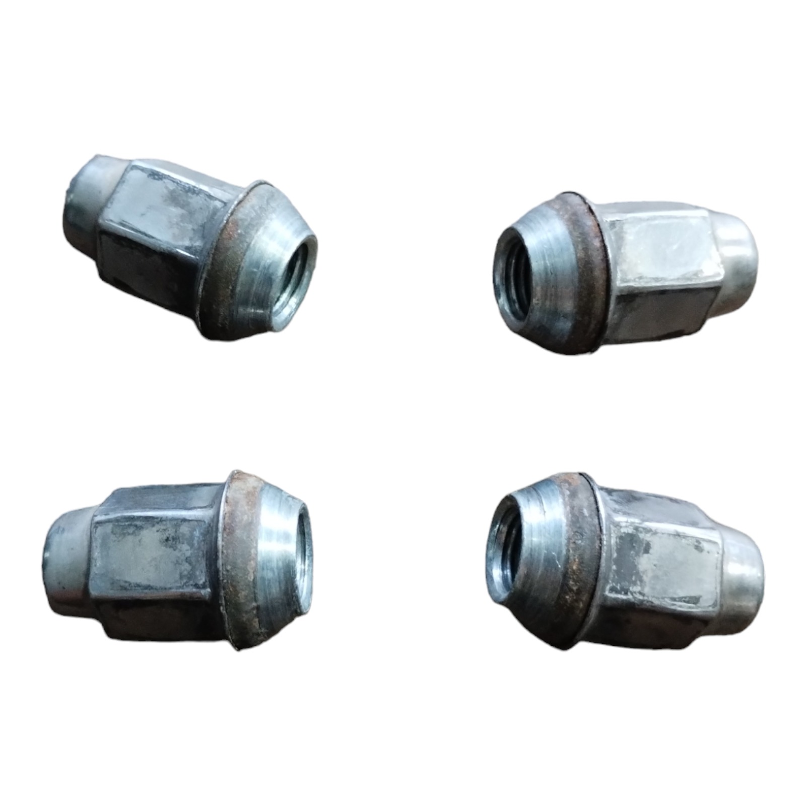 PORCAS DE RODA GM ONIX PRISMA 2013 À 2019. 3