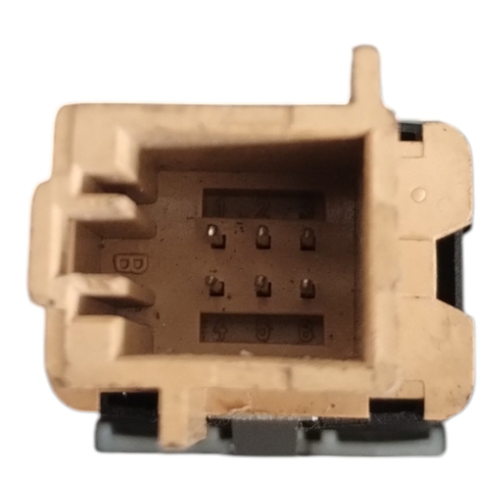 Botão Comando Sensor Estacionamento Vw Fox Spacefox 14/21. 2