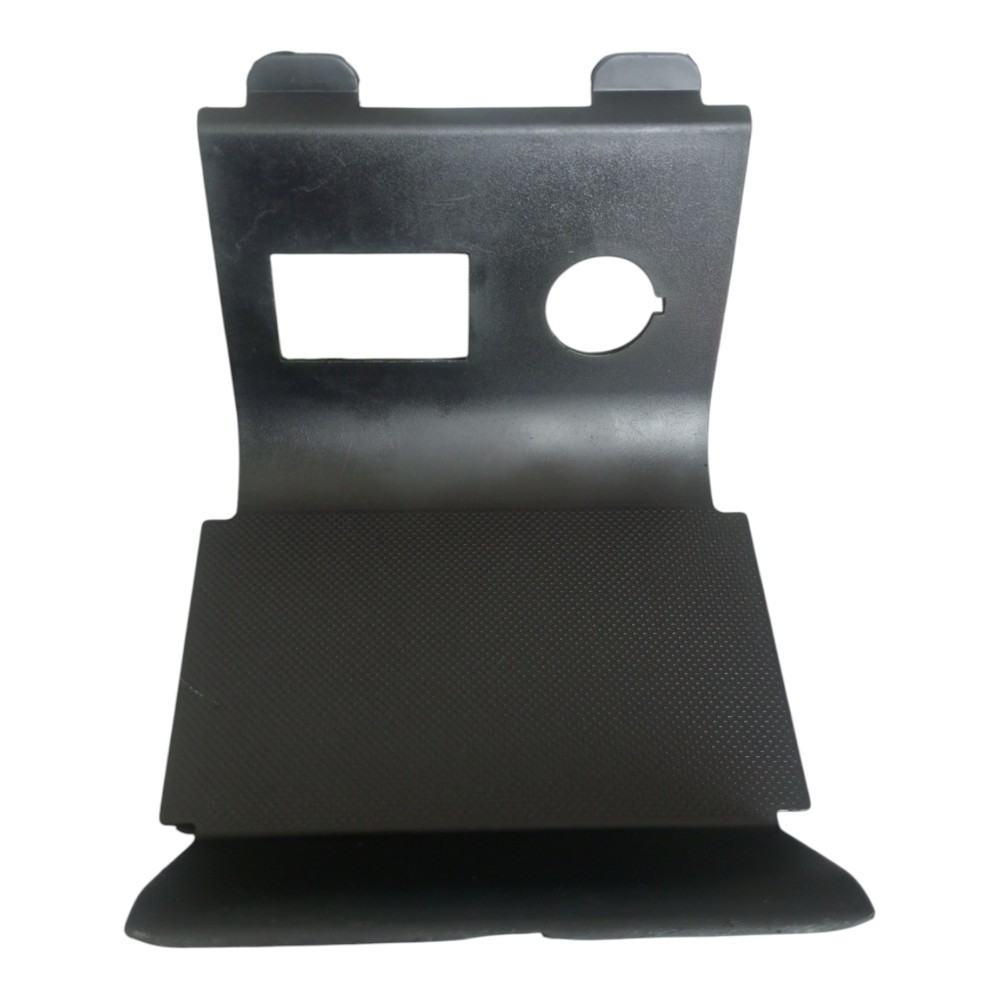 Moldura Central Console Tamada Hyundai Hb20 2014 À 2018.