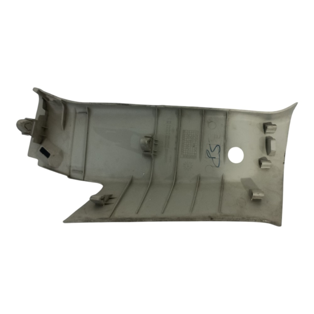 ACABAMENTO COLUNA TRAS. ESQUERDA RENAULT MEGANE 2007 À 2012. 4