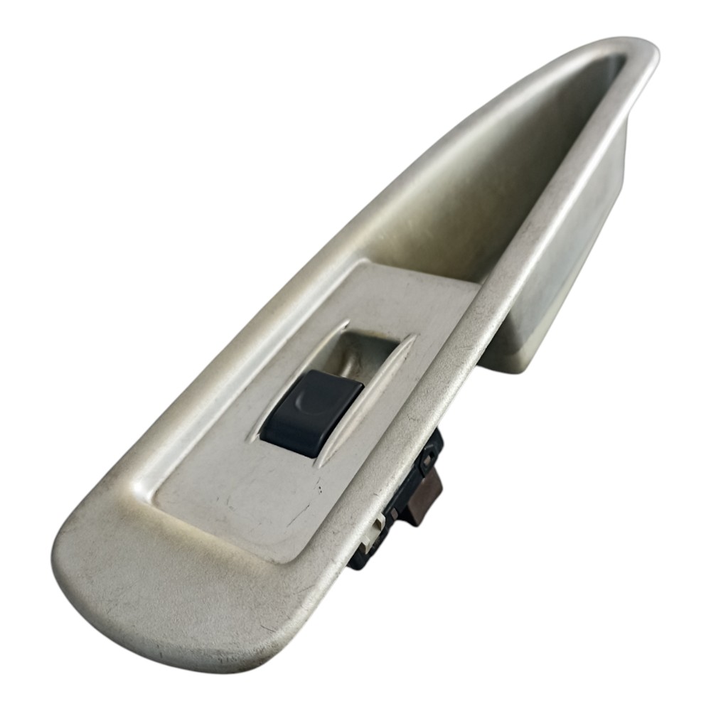 Moldura Botão Porta Dianteira Direita Jac 6 2009 Á 2012. 2
