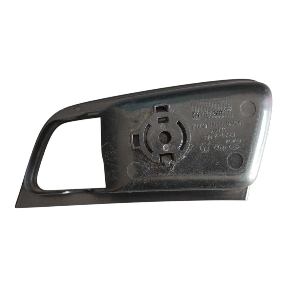 Moldura Interna Traseira Direita Hyundai I30 2008 À 2012. Preto 2