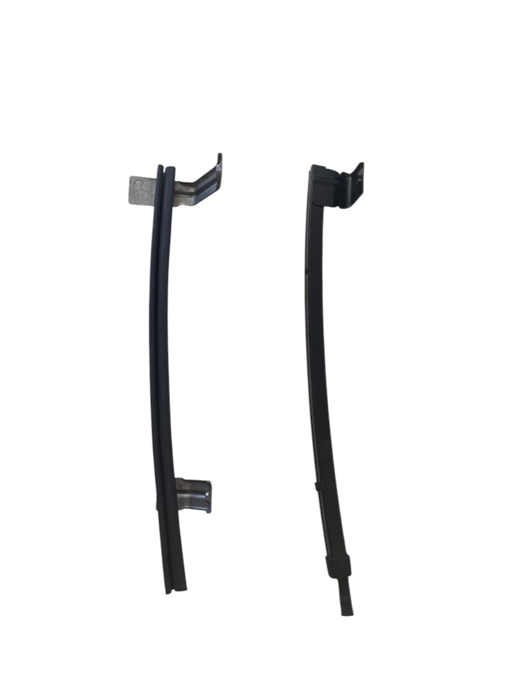 Par Guia Canaleta Porta Diant.esqu Nissan Versa 2013 Á 2019. Preto E Prata 3