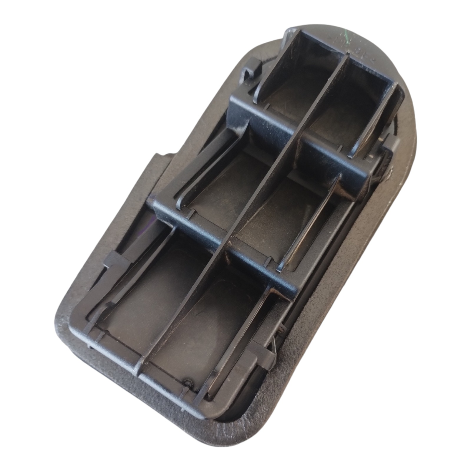 Difusor Da Lateral Esquerda Toyota Yaris Hatch. 5
