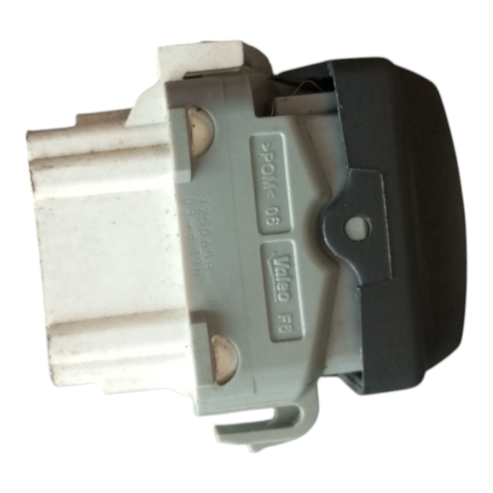 Botão Interruptor Trava Vidros D. E. Renault Duster 11 A 18. 4