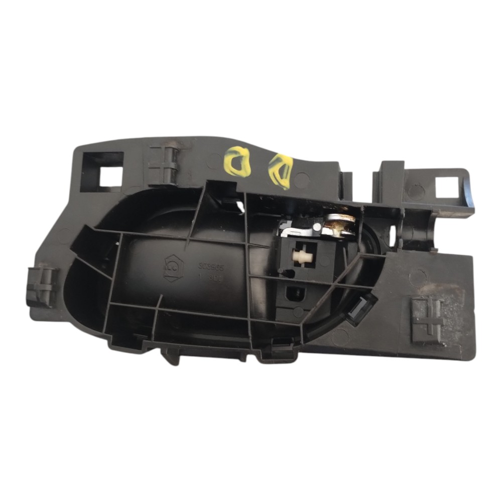 Macaneta Interna Dianteira Direita Peugeot 208 2013 A 2019. Preto E Cromado Dianteira 3