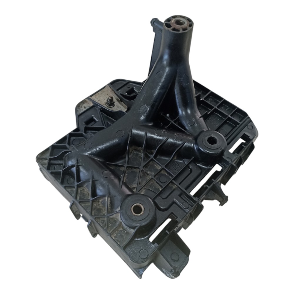 Suporte Da Bateria Volkswagen Gol Voyage Fox G6 2012 Á 2016. 4