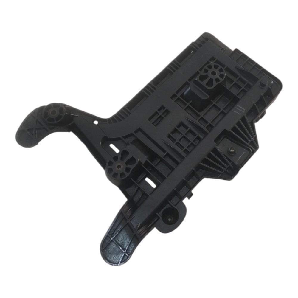 SUPORTE BASE BATERIA VW JETTA E VARIANT 2.5 5CC 20V.  07/12. 3