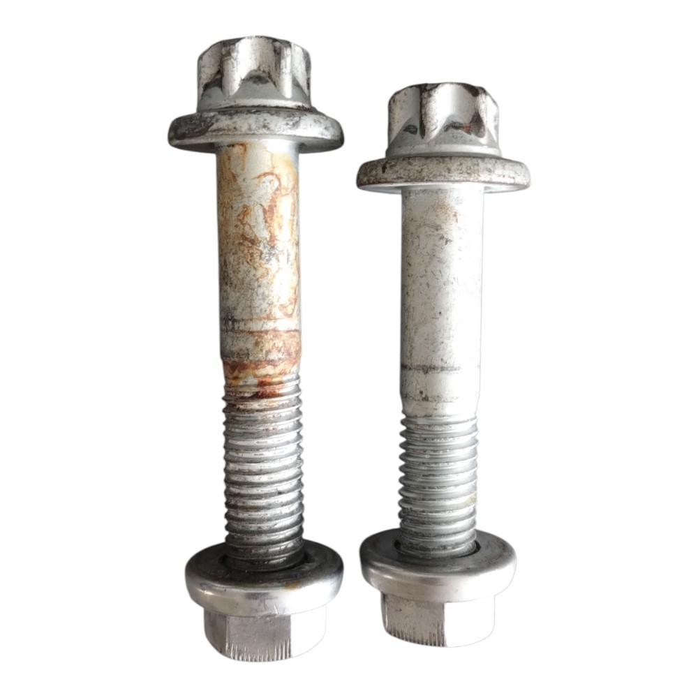 Parafusos De Fixação Bivo Balança Toyota Corolla 2.0 10/14.