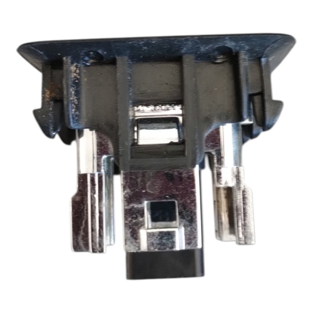 Moldura Conector Usb E Auxiliar Ford Ecosport 2013 À 2017. Preto 6