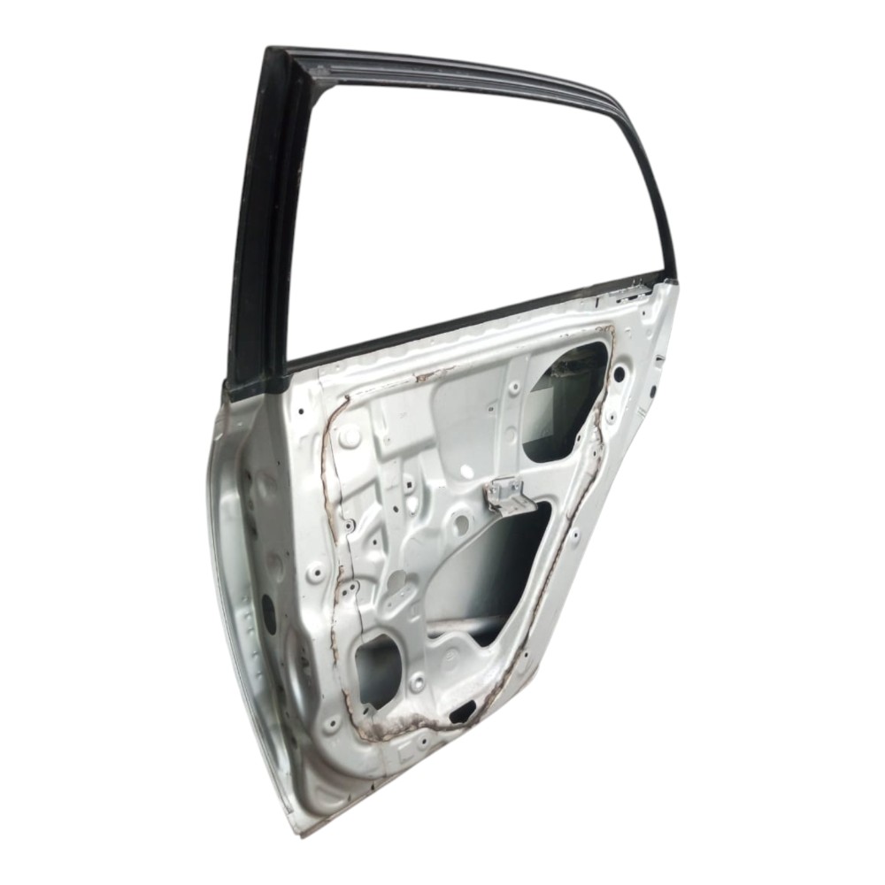 Porta Traseira Direita Toyota Corolla 2010 Á 2014. Traseira Direita Prata 4