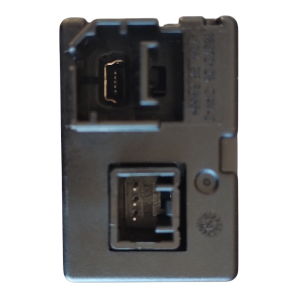Entrada Usb E Tipo C Compass Commander Pulse Renegade T270. Preto 3