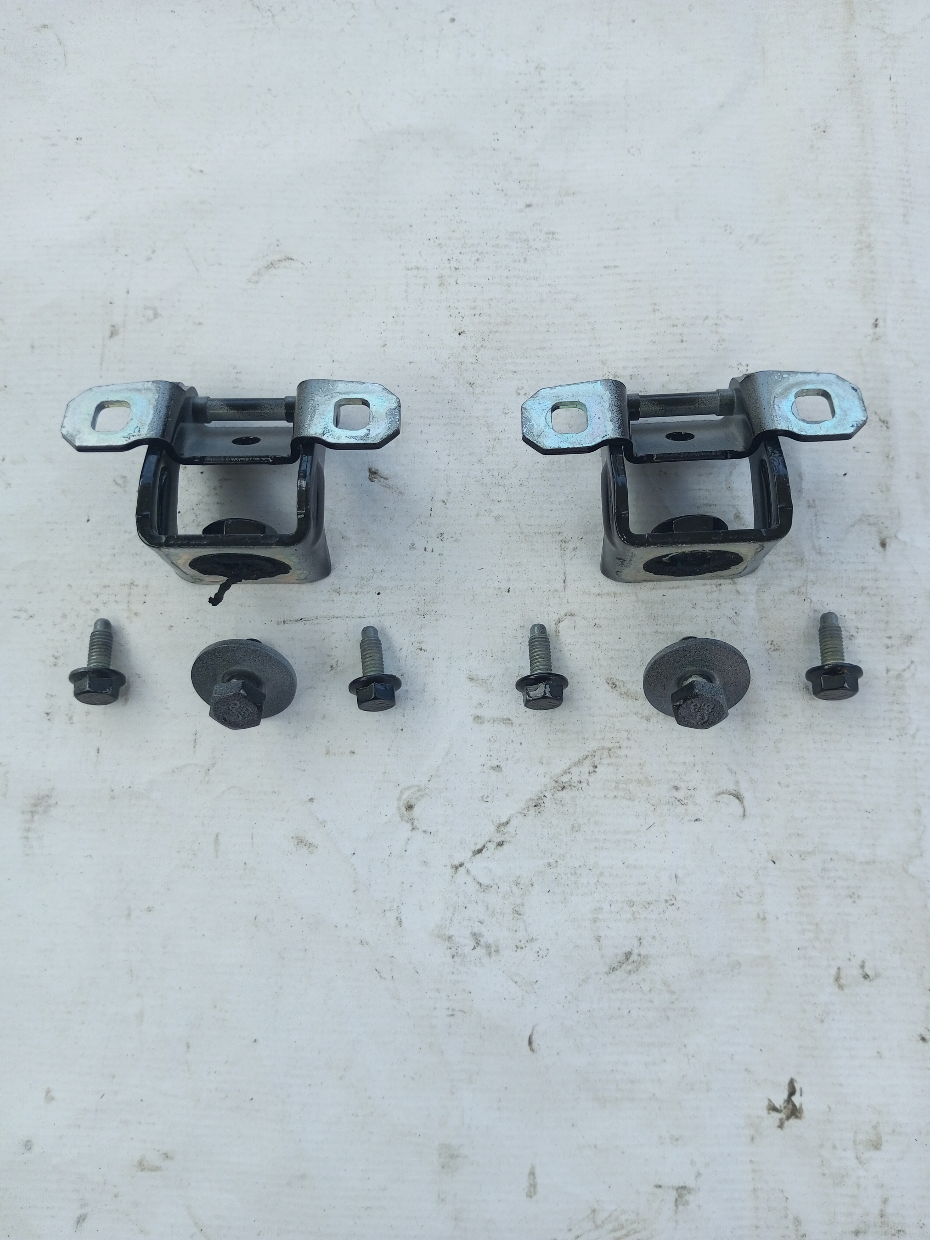 Dobradiças Da Tampa Da Mala Fiat Argo. 2