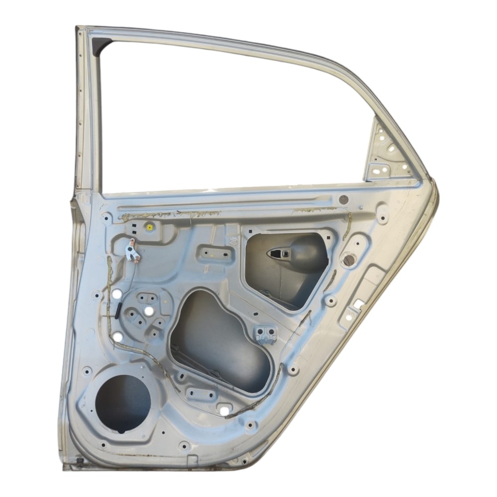 Porta Traseira Direita Hyundai Hb20 Hatch 2013 À 2019. Traseira Direito Prata 3