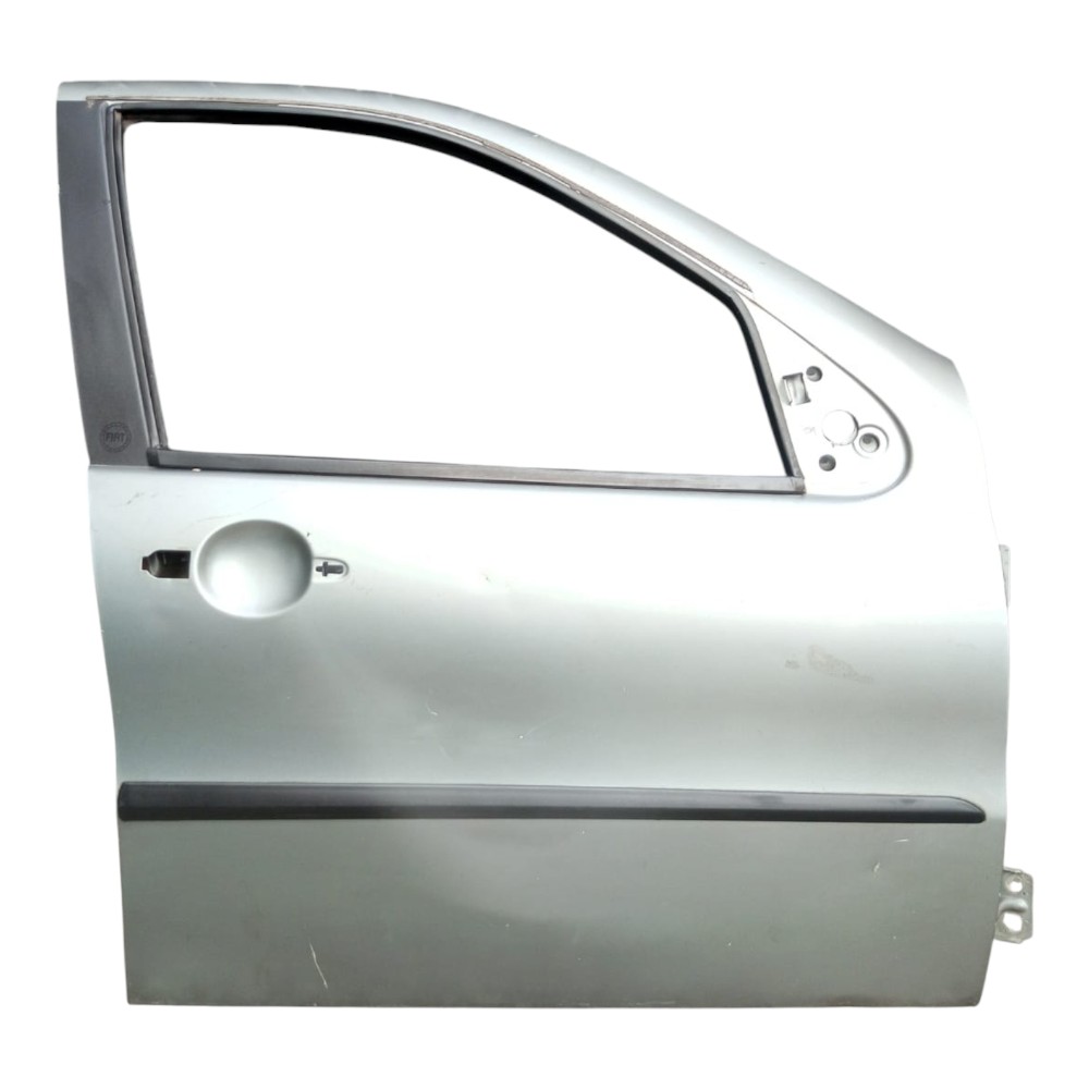 Porta Dianteira Direita Fiat Palio Pit Bull. Dianteira Direita Prata 2