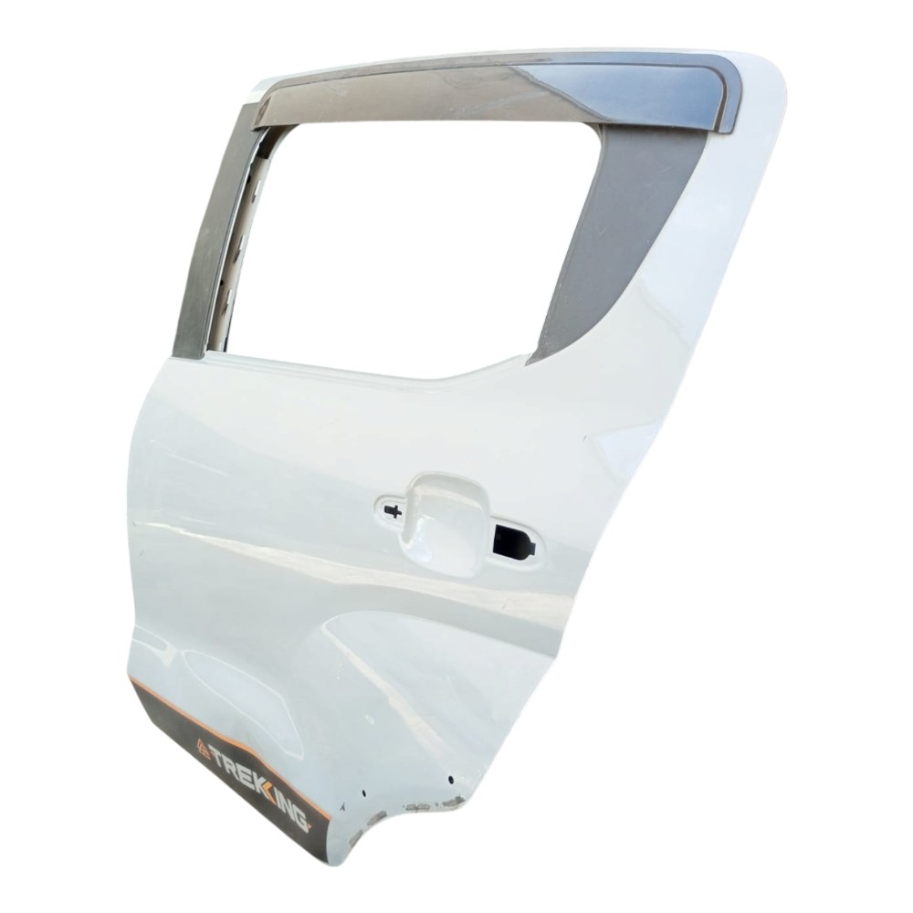PORTA TRAS DIREITA FIAT MOBI TREKKING C/DETALHE A RECUPERAR.