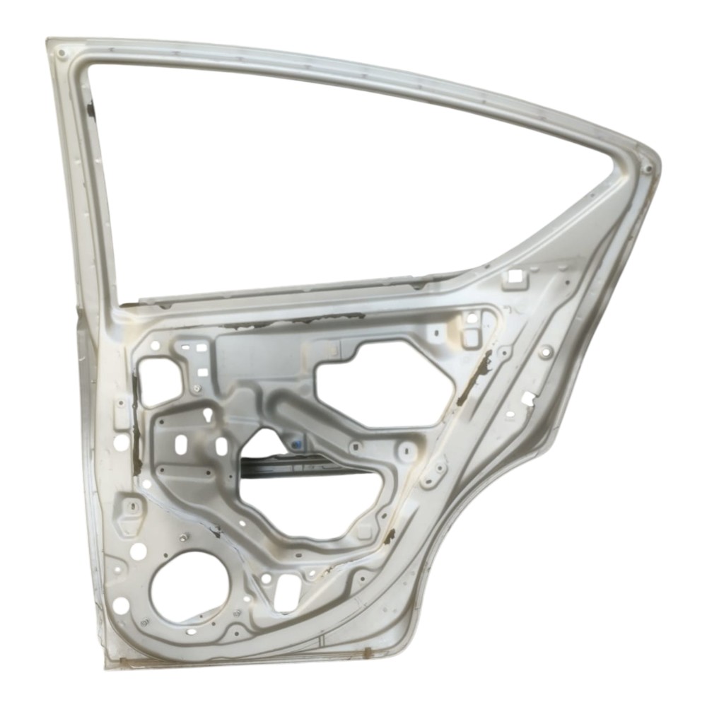 Porta Traseira Direita Nissan Versa 2013 À 2018. Traseira Direita Prata 6