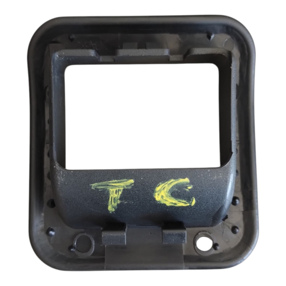 Moldura Banco Saída Cinto Traseiro Esq. Hyundai Hb20 13/19. Preto 3