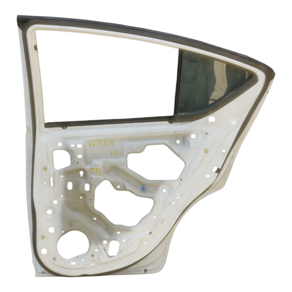 Porta Traseira Direita Nissan Versa 2012 À 2019. Traseira Direita Branco 5
