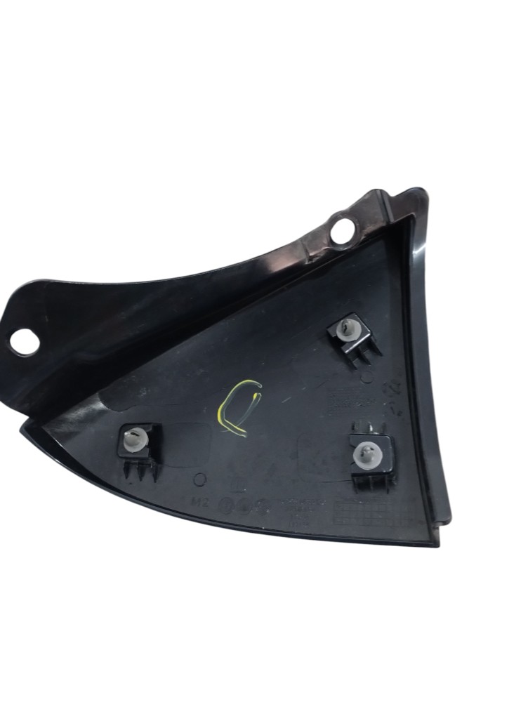 Moldura Acabamento Lanterna Direita Fiat Mobi Like 17/25. – Preto 4