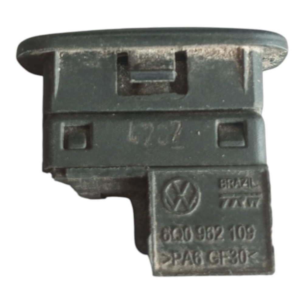 BOTÃO INTERRUPTOR ALARME VW POLO 2002 À 2021. 3