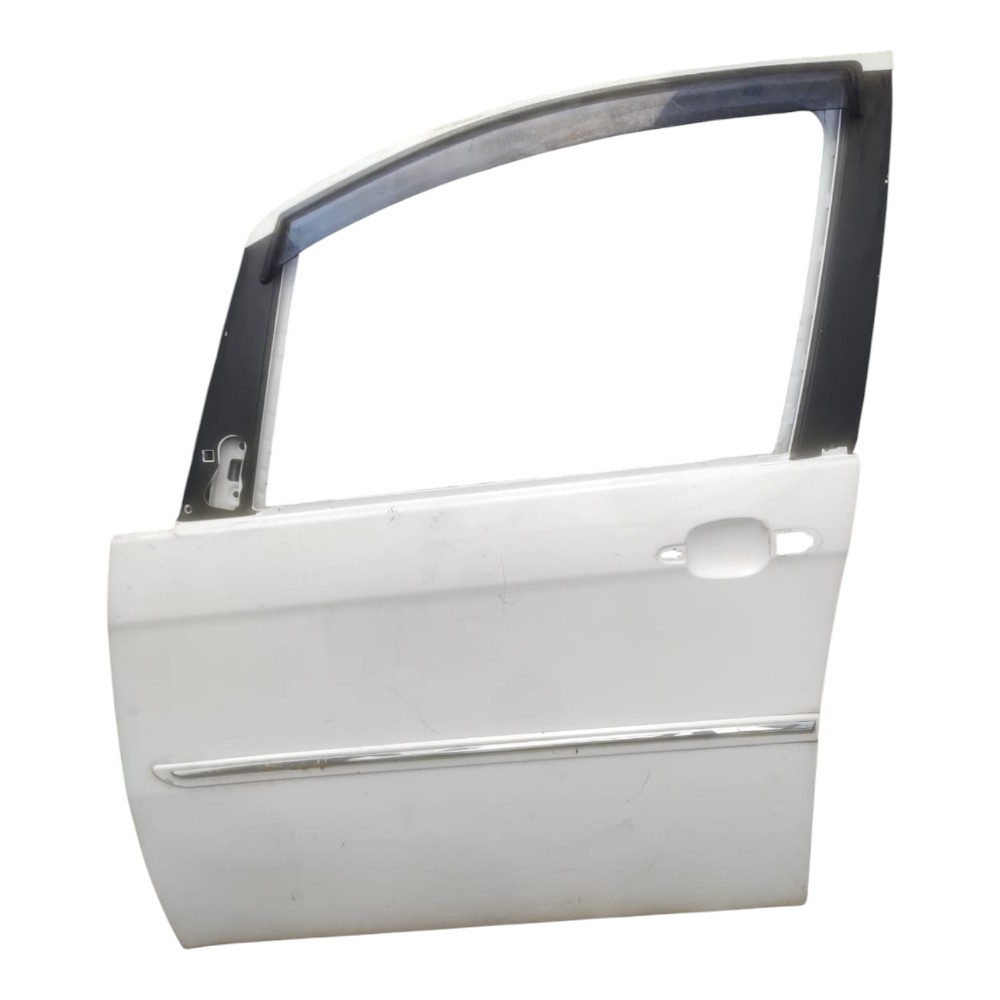 Porta Dianteira Esquerda Fiat Idea 2011 À 2016. Dianteira Esquerda Branco 1