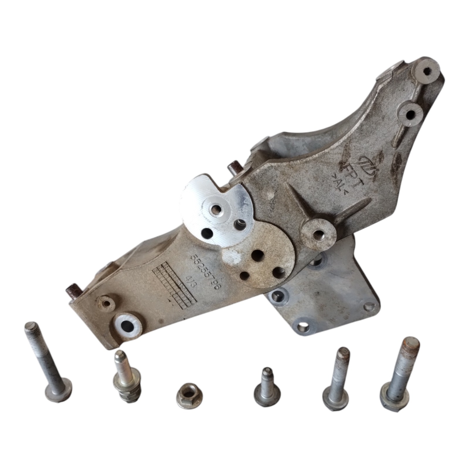 Suporte Comperrssor Fiat Mobi . 3