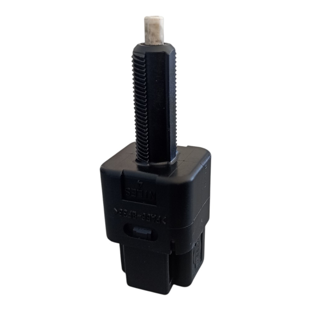 SENSOR INTERRUPTOR LUZ PEDAL PARADA NISSAN SENTRA 07 À 12. 2