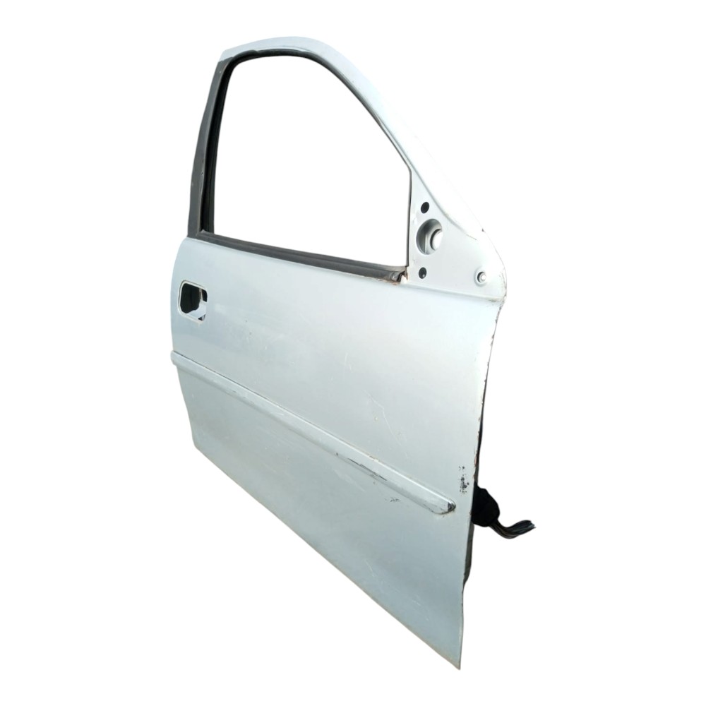 Porta Dianteira Direita Gm Corsa Classic 2003 Á 2010. Dianteira Direita Prata 4