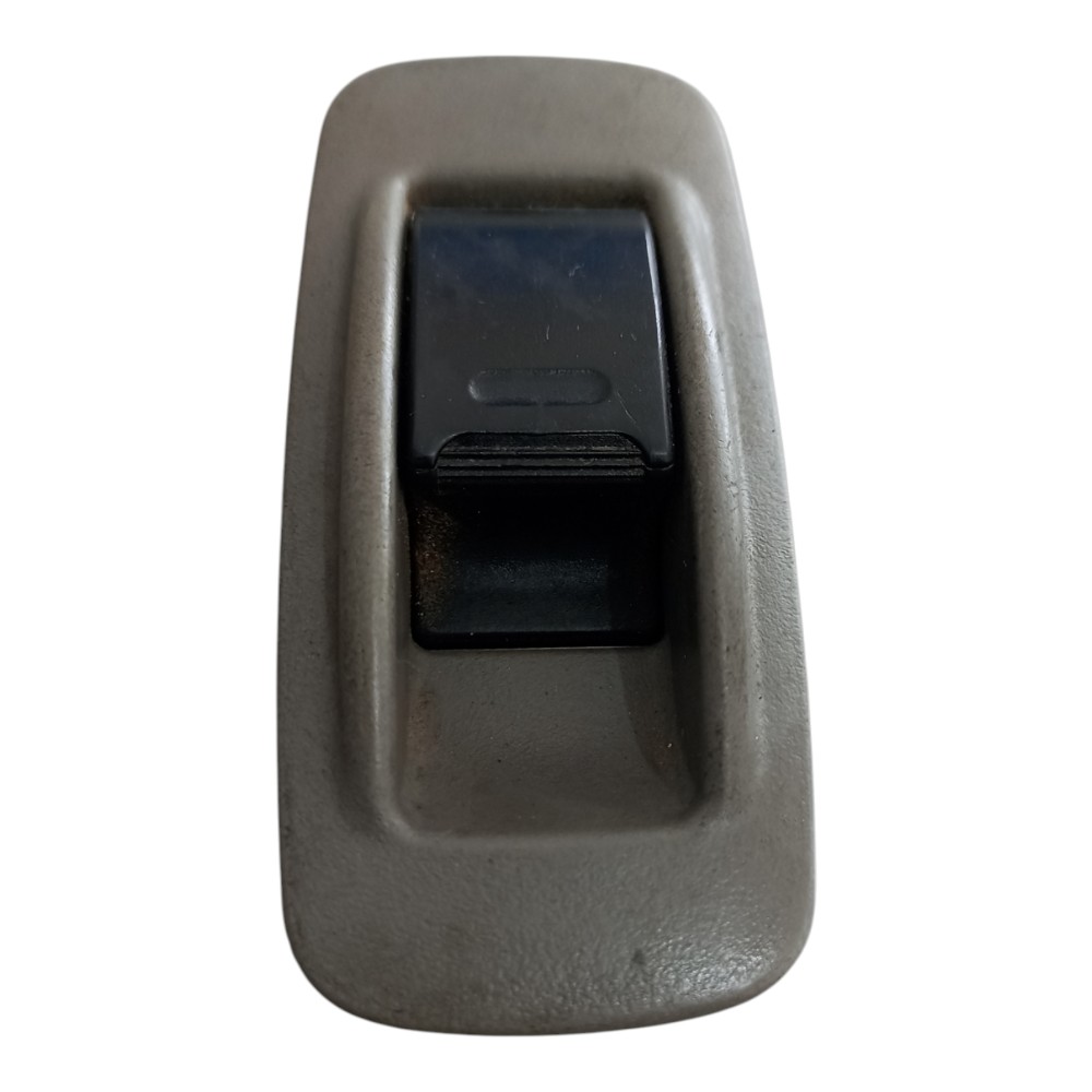 Botão Elev. Porta Tras.esq. Toyota Corolla Fielder 03/08. 1