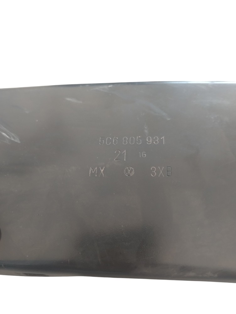 Suporte Farol Esquerdo Volkswagen Jetta 2011 À 2018. 2