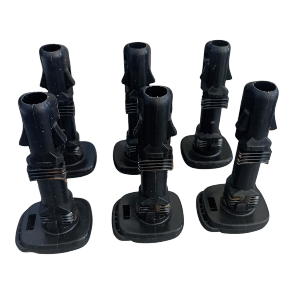 SUPORTES DO APOIO DE CABEÇA BANCO TRAS.TOYOTA ETIOS 16/21. 3