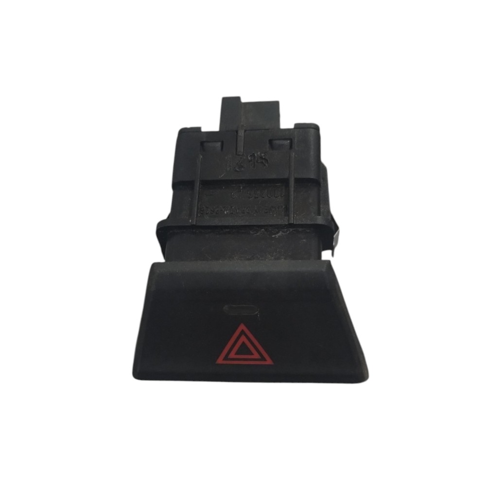 Botão Pisca Alerta Chevrolet Onix 2013 À 2016. Preto 2