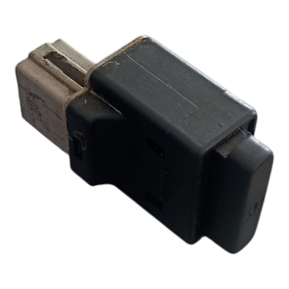 Botão Interruptor Trava Porta Traseira Vw Fox 2010 À 2014. 4