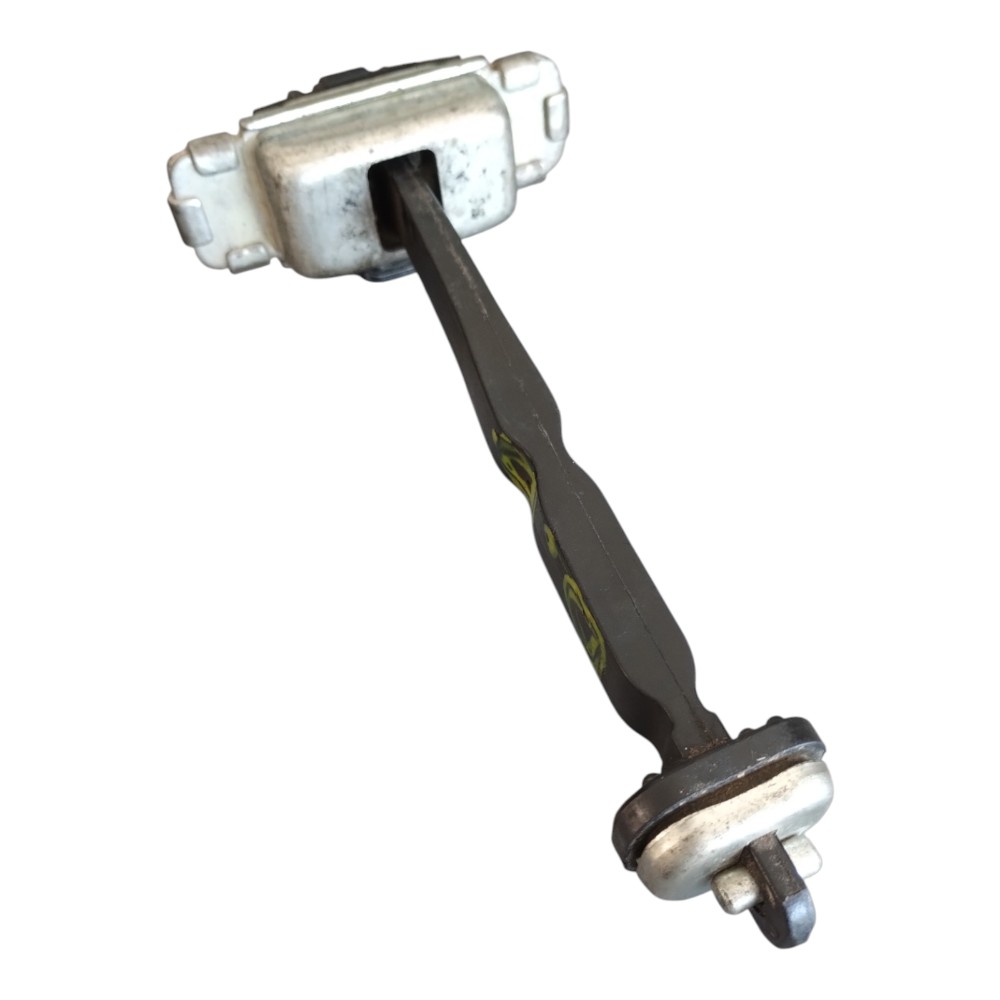 Limitador Porta Dianteira Direita Gm Onix 2012 À 2016. 2