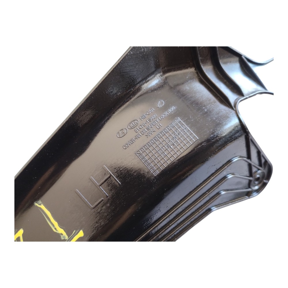 Moldura Fechadura Porta Traseira Esq. Hyundai Hb20 13 À 19. Traseira Esquerda Preto 4