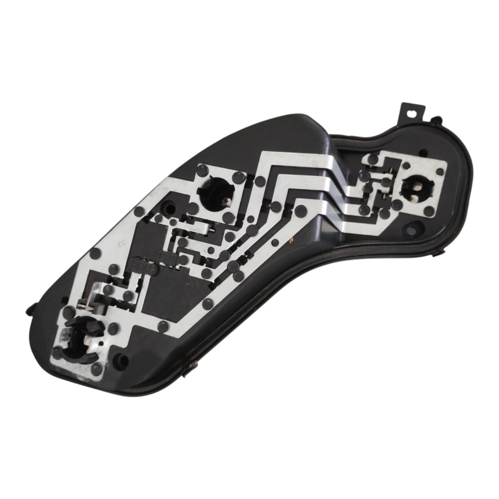 Circuito Lanterna Traseira Direita Nissan Versa 2013 À 2019.