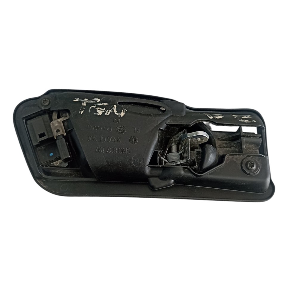 Maçaneta Interna Dianteira Esquerda Vw Tiguan 2009 À 2014. Preto E Prata Dianteira 3