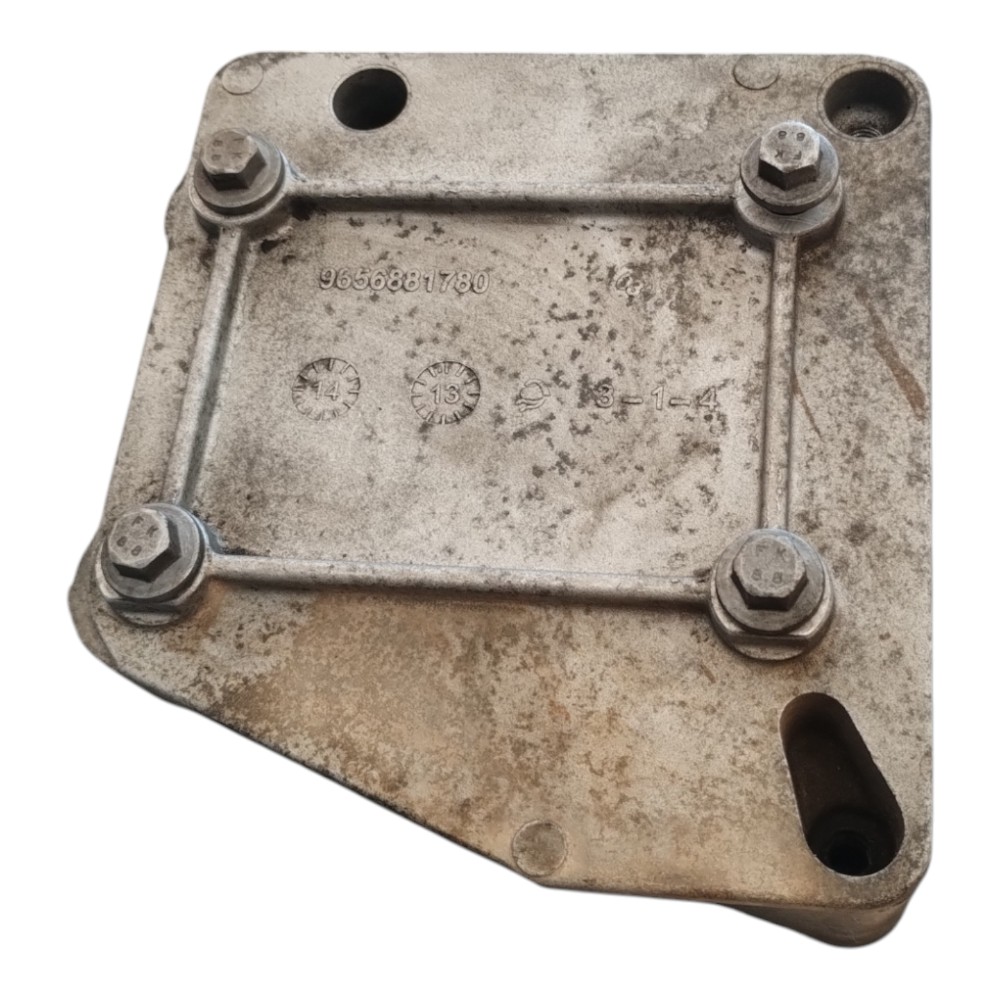 Suporte Compressor Ar Peugeot 208 1.5 8v. 2013 A 2019. 4