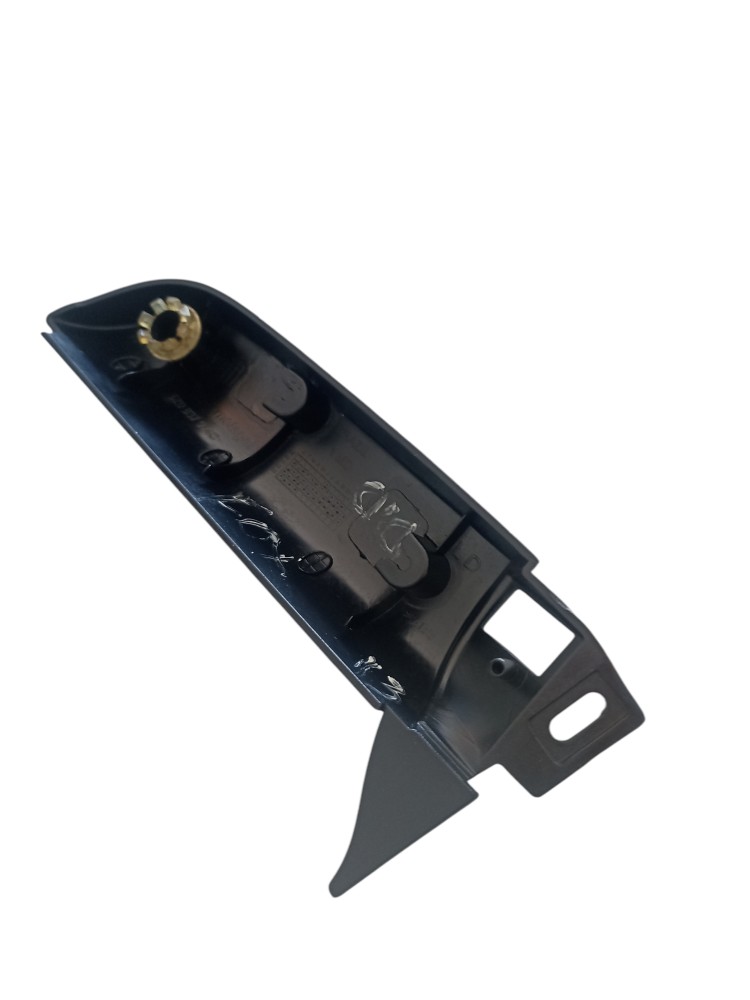 Moldura Acab. Retrovisor Int.diant. direito Fox 2009 a 2014. 4