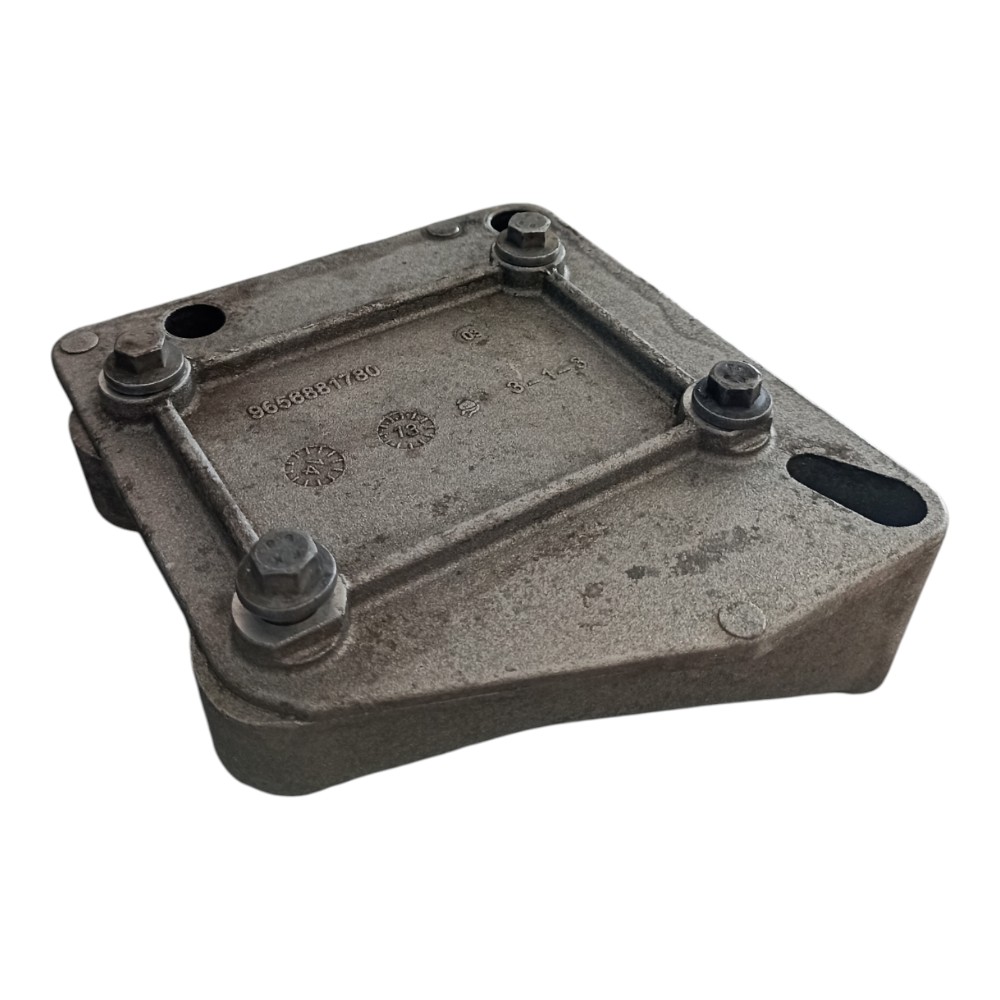 Suporte compressor ar  peugeot  206 207 Citroen c3 1.4 8v. 3