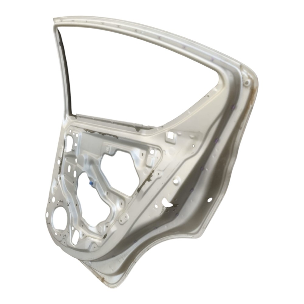 Porta Traseira Direita Nissan Versa 2013 À 2018. Traseira Direita Prata 4