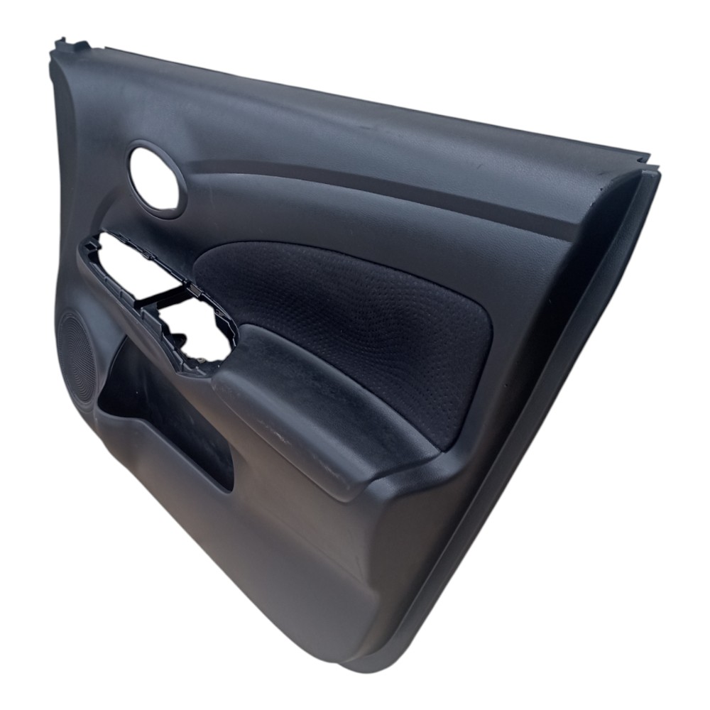 Forro Da Porta Dianteira Direita Nissan Versa 2013 À 2019. 1